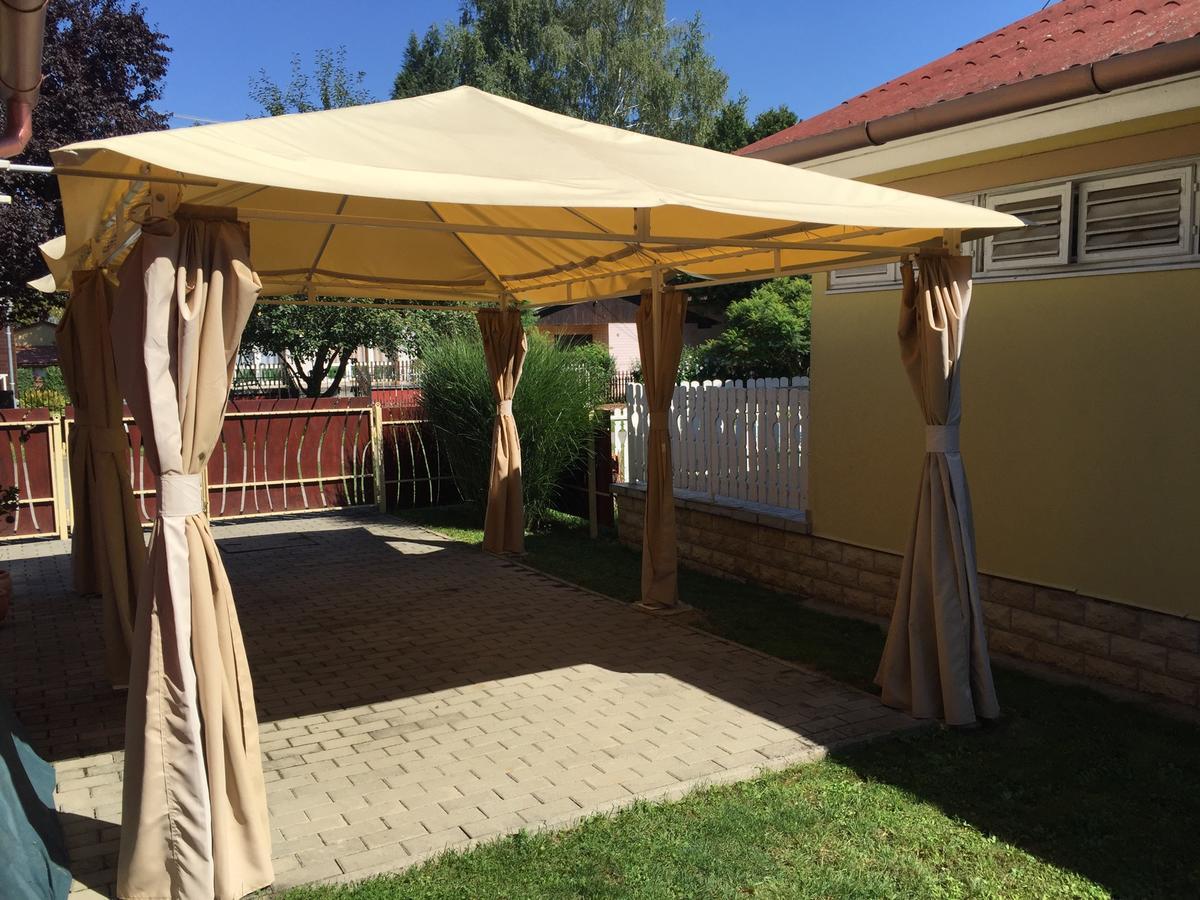 Gunarasi villa jacuzzival Dombóvár Esterno foto